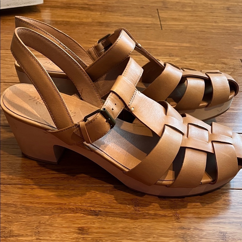 The Fisherman Sandal Clog size 10 Desert Camel - Picture 7 of 8